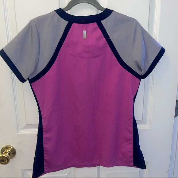 Grey's Anatomy Pink and Gray Women's Top/b1103 - Picture 3 of 3